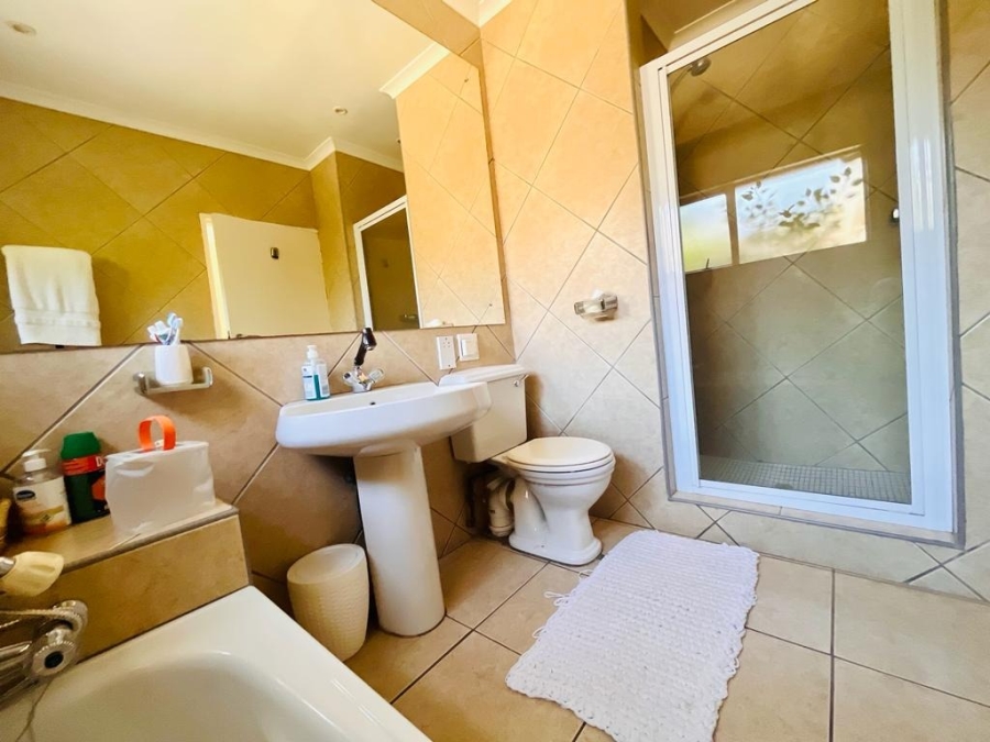 To Let 3 Bedroom Property for Rent in Vincent Eastern Cape